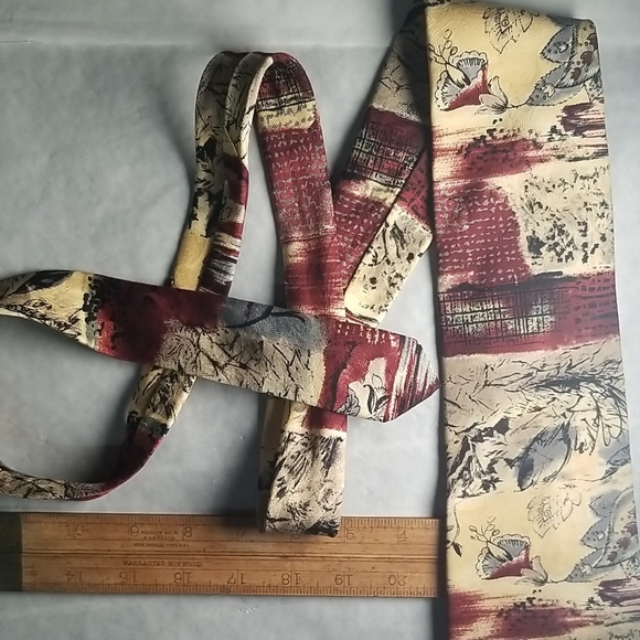 Vintage Giovanni Milano Artistic Patterned Tie 100% Silk - Picture 4 of 5